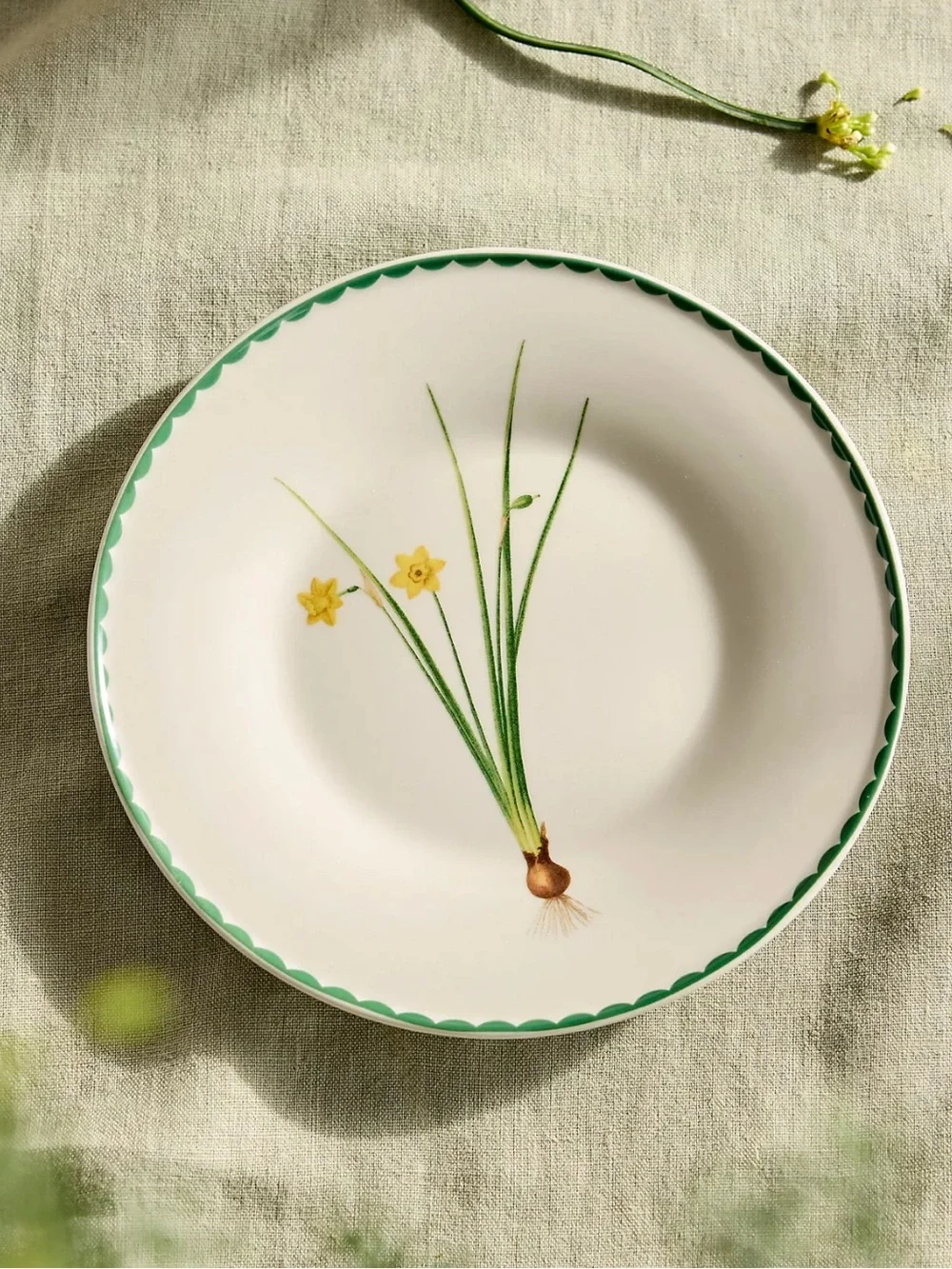 Anthropologie Spring Botanical Stoneware Plate